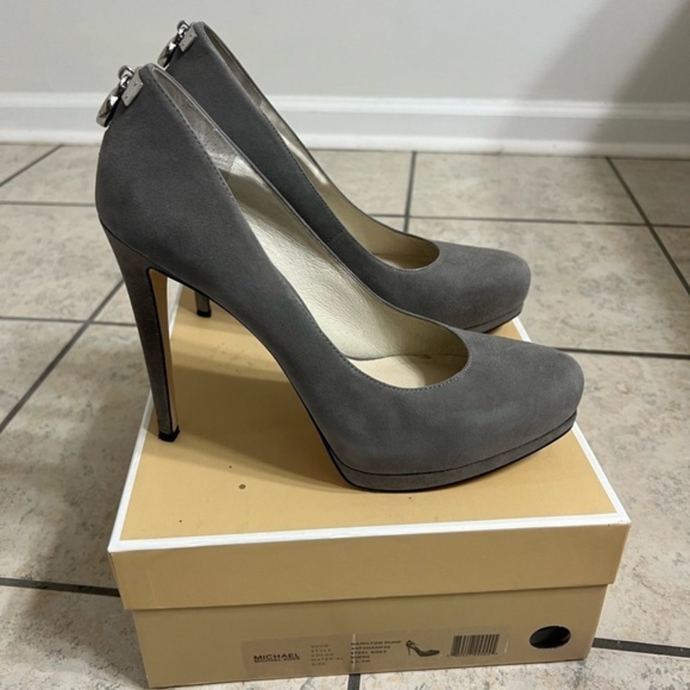 Michael Kors Women’s Leather Hamilton Pumps, Worn Once, size 9.5